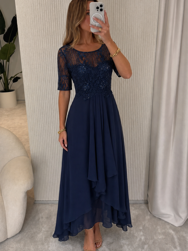 Mariana - Vestido de Renda e Manga Curta